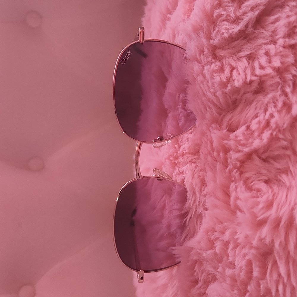 QUAY Sunglasses